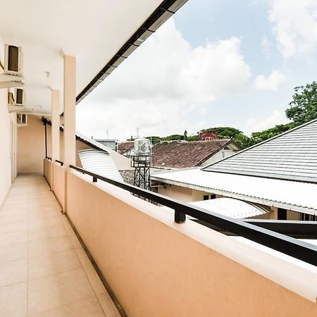 OYO 3398 Griya RM 19 Syariah Otel Surabaya Dış mekan fotoğraf