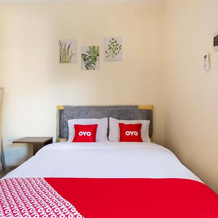 OYO 3398 Griya RM 19 Syariah Otel Surabaya Dış mekan fotoğraf