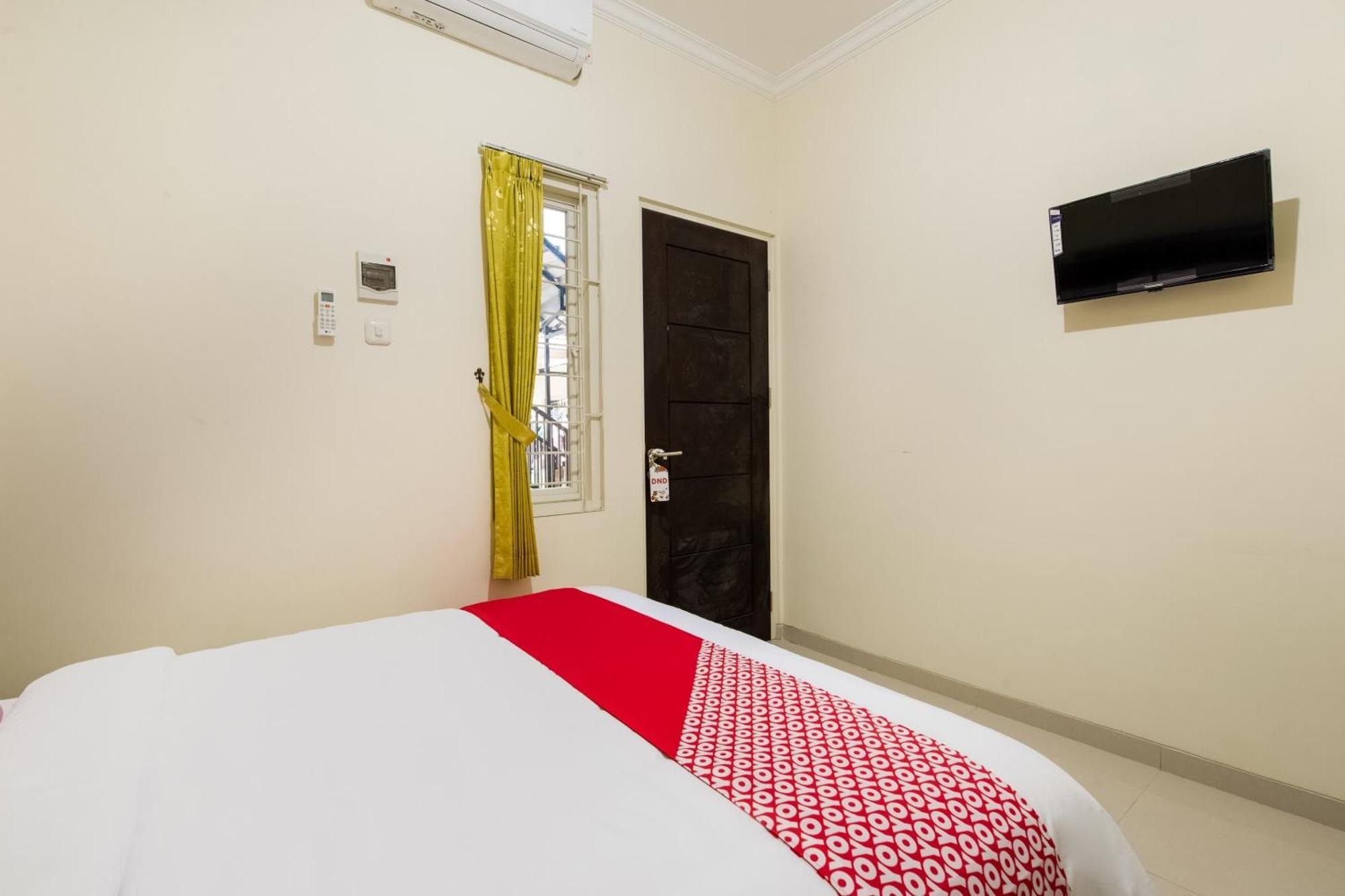 OYO 3398 Griya RM 19 Syariah Otel Surabaya Dış mekan fotoğraf