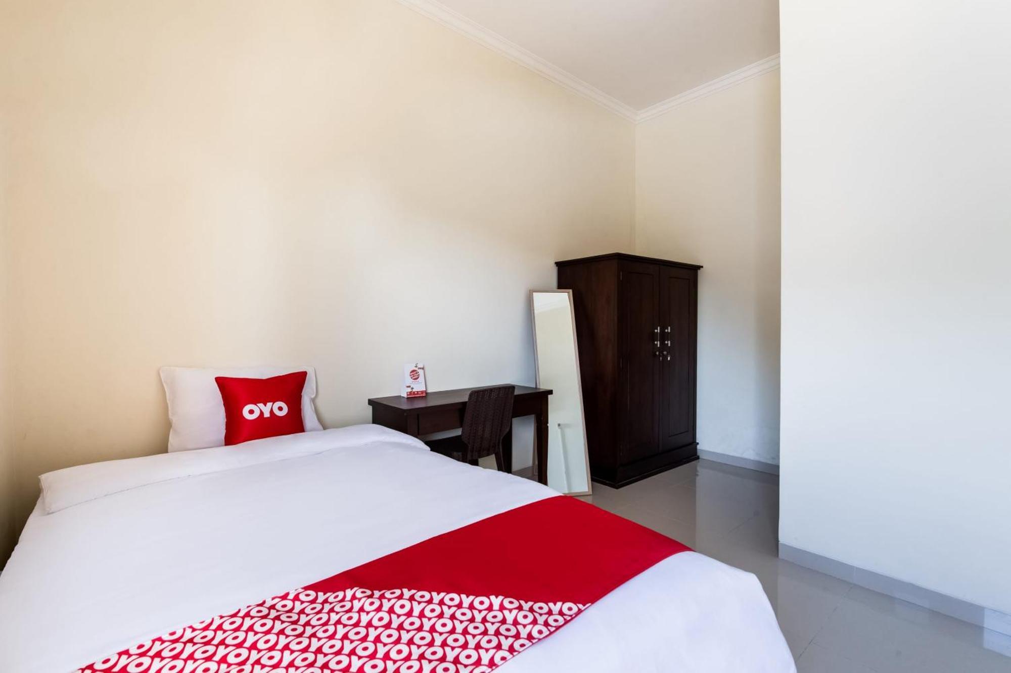 OYO 3398 Griya RM 19 Syariah Otel Surabaya Dış mekan fotoğraf