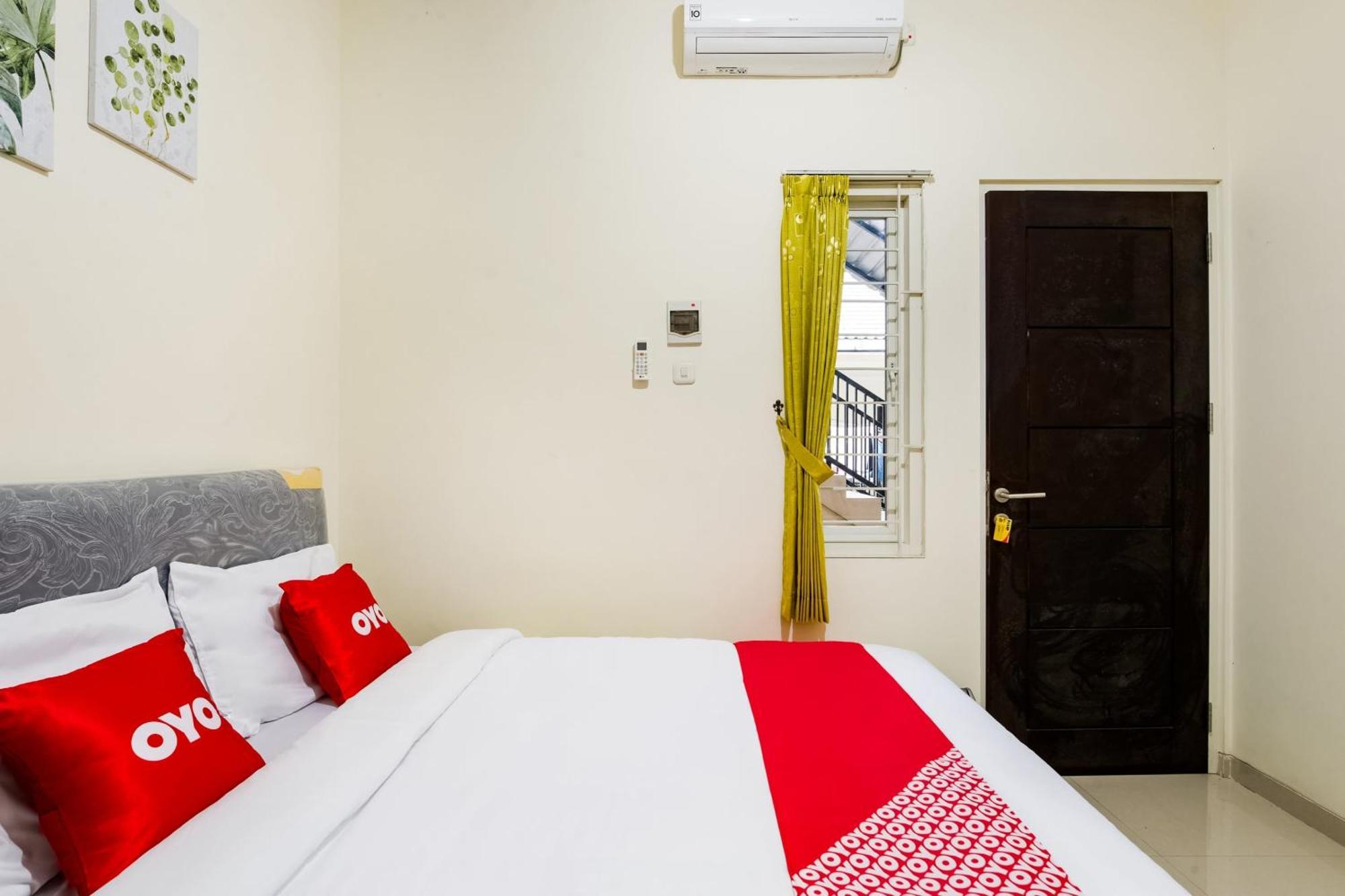 OYO 3398 Griya RM 19 Syariah Otel Surabaya Dış mekan fotoğraf