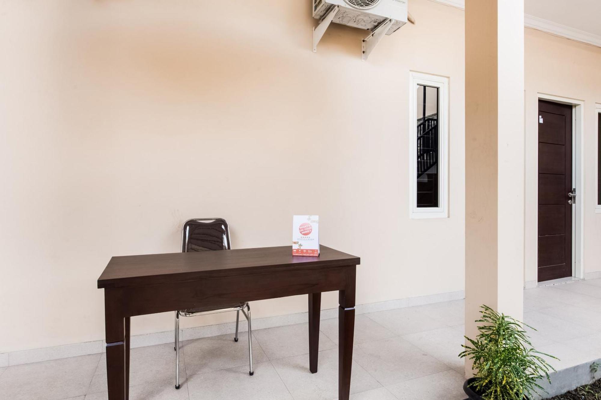 OYO 3398 Griya RM 19 Syariah Otel Surabaya Dış mekan fotoğraf