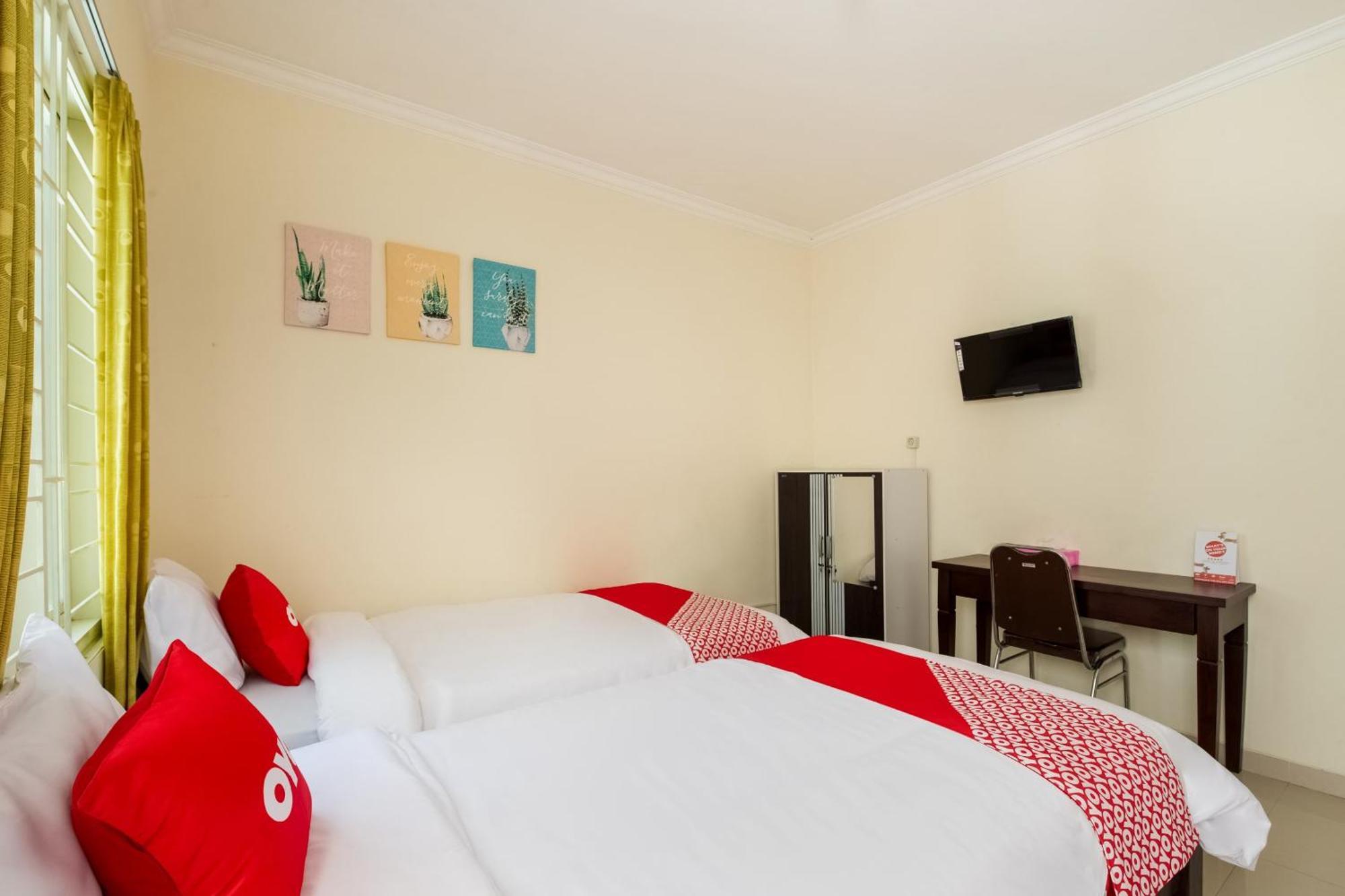 OYO 3398 Griya RM 19 Syariah Otel Surabaya Dış mekan fotoğraf