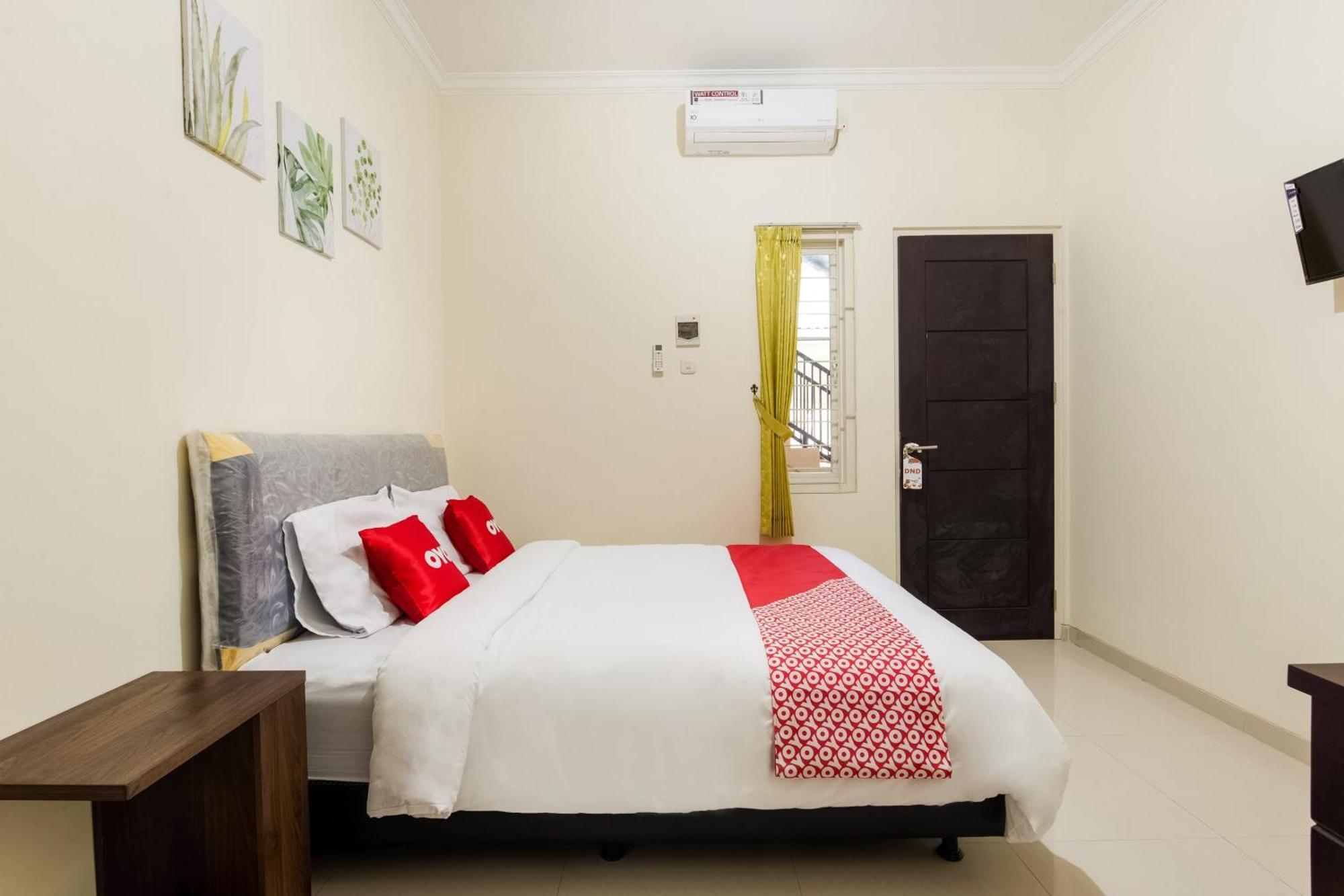 OYO 3398 Griya RM 19 Syariah Otel Surabaya Dış mekan fotoğraf